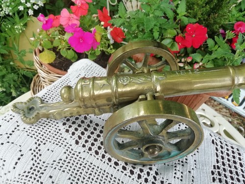 Vintage heavy solid - vintage, brass