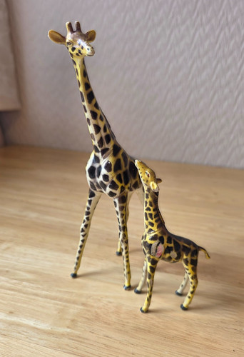 Giraffe and baby vintage elc - giraffe,