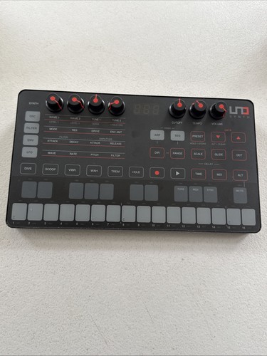 Multimedia uno synth - ik,