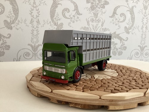 Trucks code 3 aec - 1:50,
