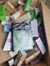 100 x WHOLESALE JOB LOT MAKEUP