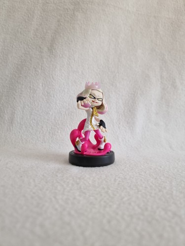Pearl amiibo figure off the - pearl,