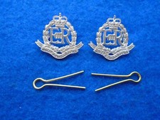 PAIR ROYAL MILITARY POLICE OFFICERS NO 1 DRESS FROSTED SILVER COLLAR BADGES