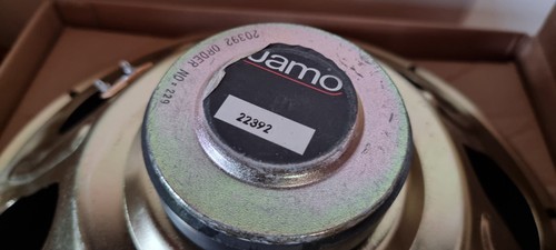 Pair jamo vintage speakers - of,