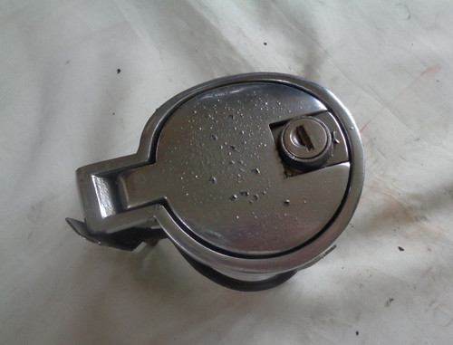 Triumph stag fuel - triumph, tank