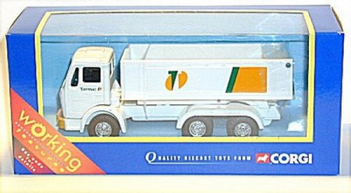 Mercedes tipper tarmac - mercedes,
