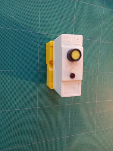 Wylex push button amp mcb - 20,