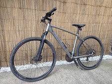 Trek Dual Sport 2 Hybrid Bike