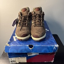 Size 10 - Reebok Court Victory