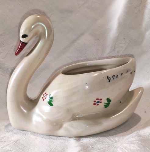 Vintage mini lustreware - mini, swan