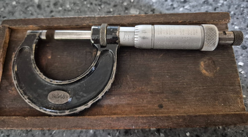 Moore and wright micrometer - moore,