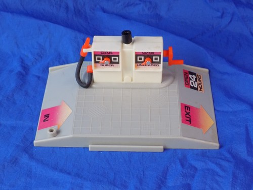 Matchbox motor city gas - motor,