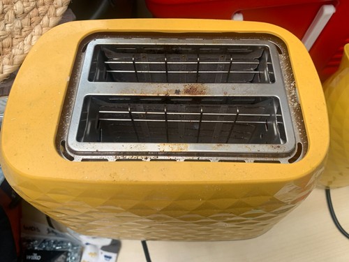 Yellow patterned toaster - patterned,
