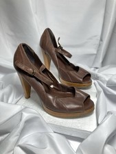 Womens brown leather heel