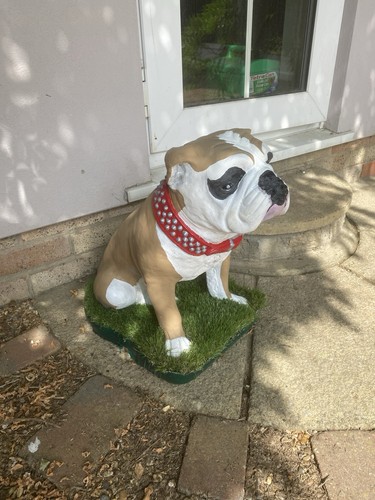 Concrete bull dog - concrete,