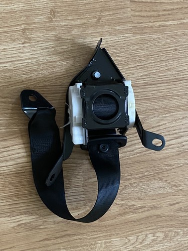 2004 mercedes clk - seat, belt