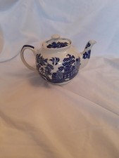 Vintage Sadler Teapot Blue Willow England 1.75 Pints