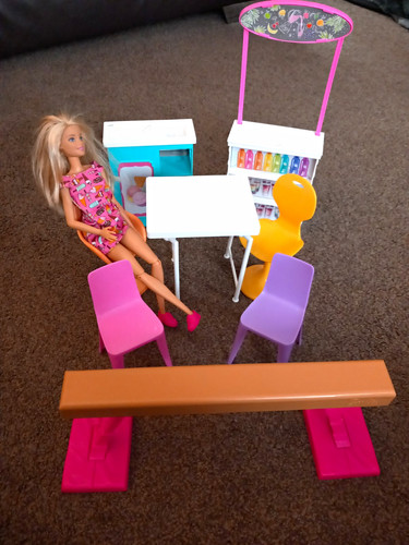 Barbie doll bundle - barbie,