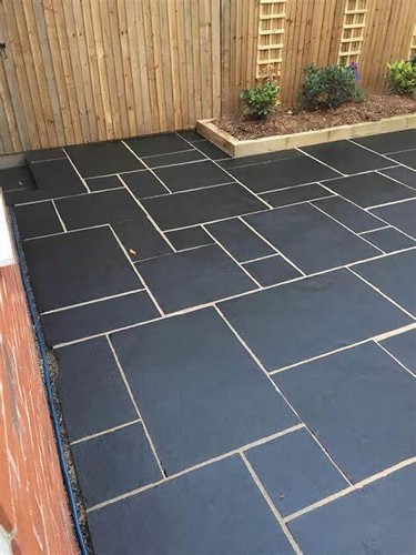 Bradstone black - 18.25,