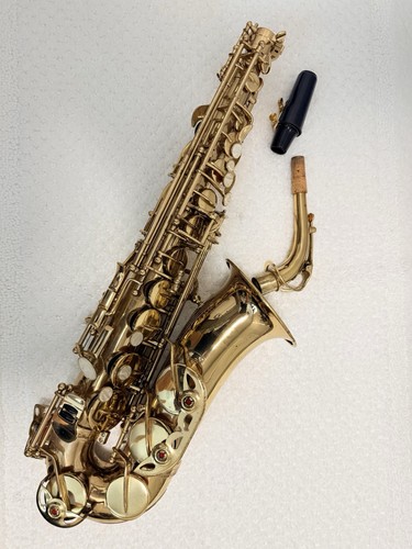 Used alto saxophone hard - used, w/