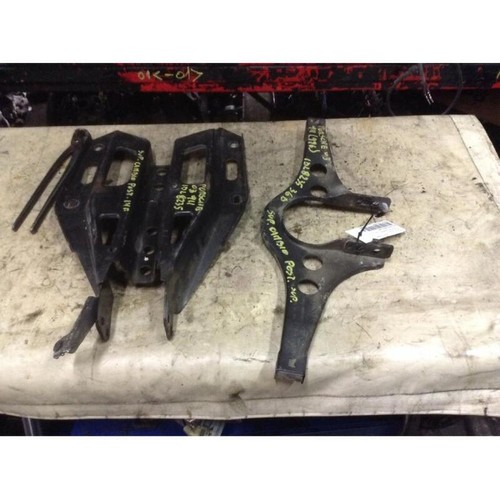 Transmission brackets porsche - transmission,