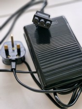 ELNA LOCK PRO 4 SEWING MACHINE