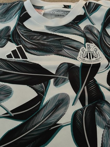 Newcastle united training top - united,