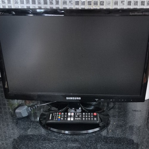 Samsung syncmaster t19b300 - samsung,