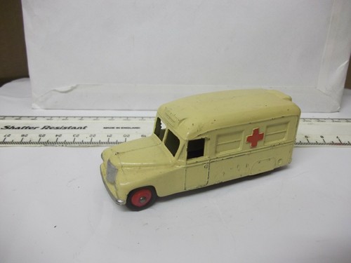 1950 dinky lomas ambulance - dinky,
