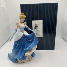 Disney Showcase Haute Couture Cinderella Figurine In box read description