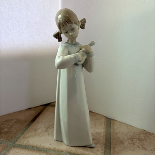 Lladro 4871 girl - girl, guitar