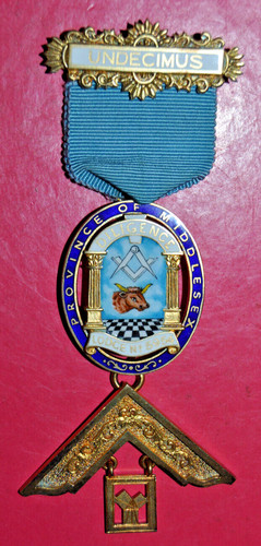 Masonic past master - past, jewel