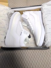 tom penny all white supra