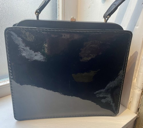 Black 1960s waldybag patent - black,