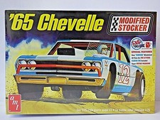 AMT Plastic Kits Retro Deluxe 1965 Chevelle Modified Stocker