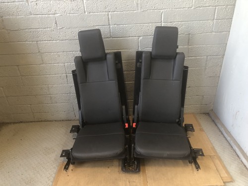 Discovery seats rear 3rd - seats,