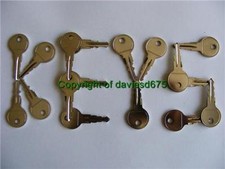 CARAVAN WD KEYS - FREE POSTAGE