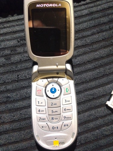 Motorola v500 flip mobile - flip,