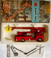 Corgi 1127 Simon Snorkel Fire