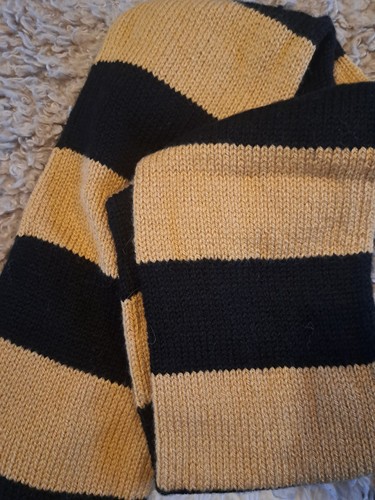 Hand knitted striped - knitted, harry