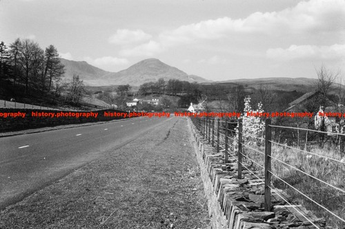 Q002926 coniston from lake - coniston,