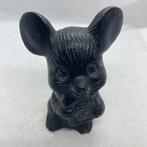 Vintage carved resin black - vintage,