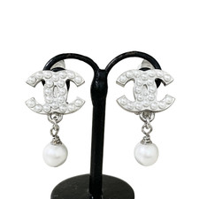 CHANEL CC Logo Earrings Silver Plated Drop Faux Pearl 07V Stamped Beautiful Cond