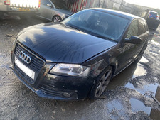 AUDI A3 8P S-LINE BLACK