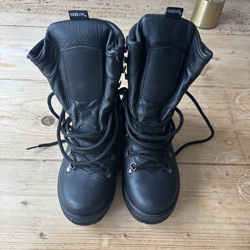 Altberg field and fell boots - and,