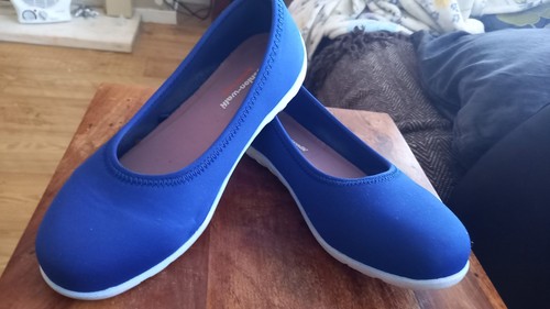 Ladies blue cushion - ladies, walk