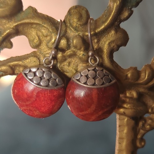 Sterling silver red sponge - silver,