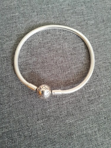 Genuine pandora bracelet new - pandora,