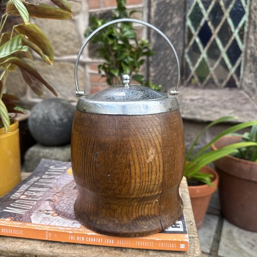 Vintage wooden biscuit barrel - wooden,
