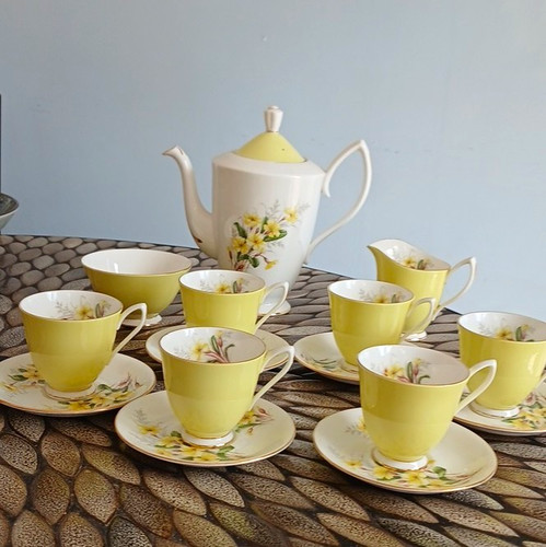 Royal albert bone china - royal,